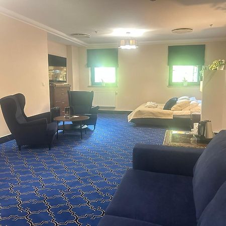 Hotel Czarny Potok Resort Spa & Conference クリニツァ・ズドルイ エクステリア 写真