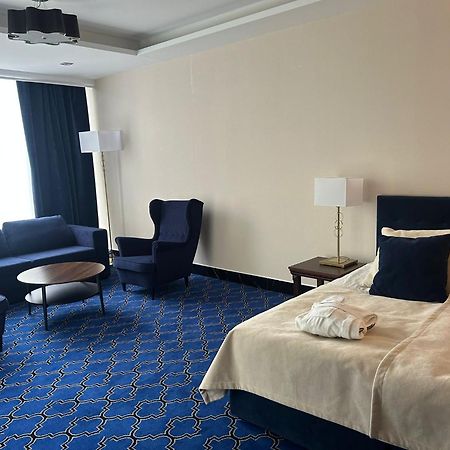 Hotel Czarny Potok Resort Spa & Conference クリニツァ・ズドルイ エクステリア 写真