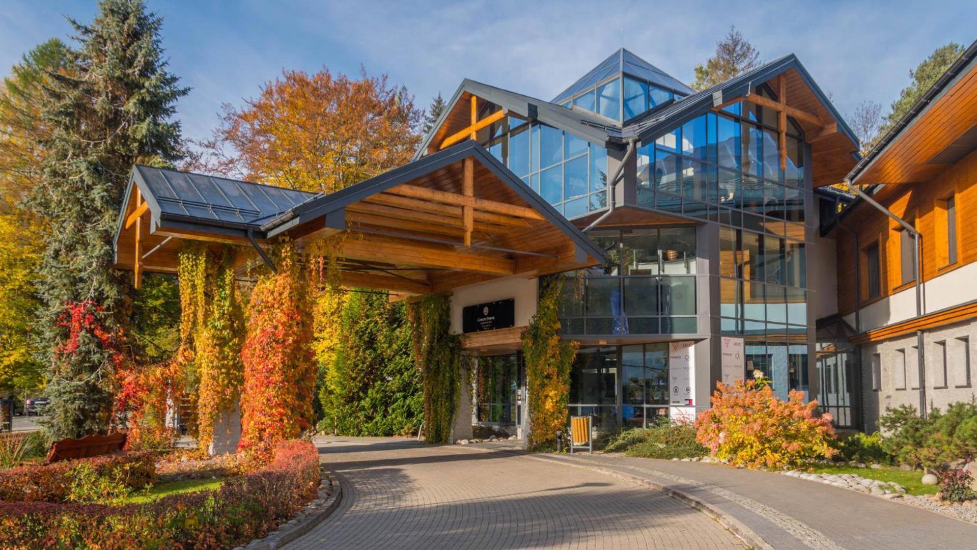 Hotel Czarny Potok Resort Spa & Conference クリニツァ・ズドルイ エクステリア 写真