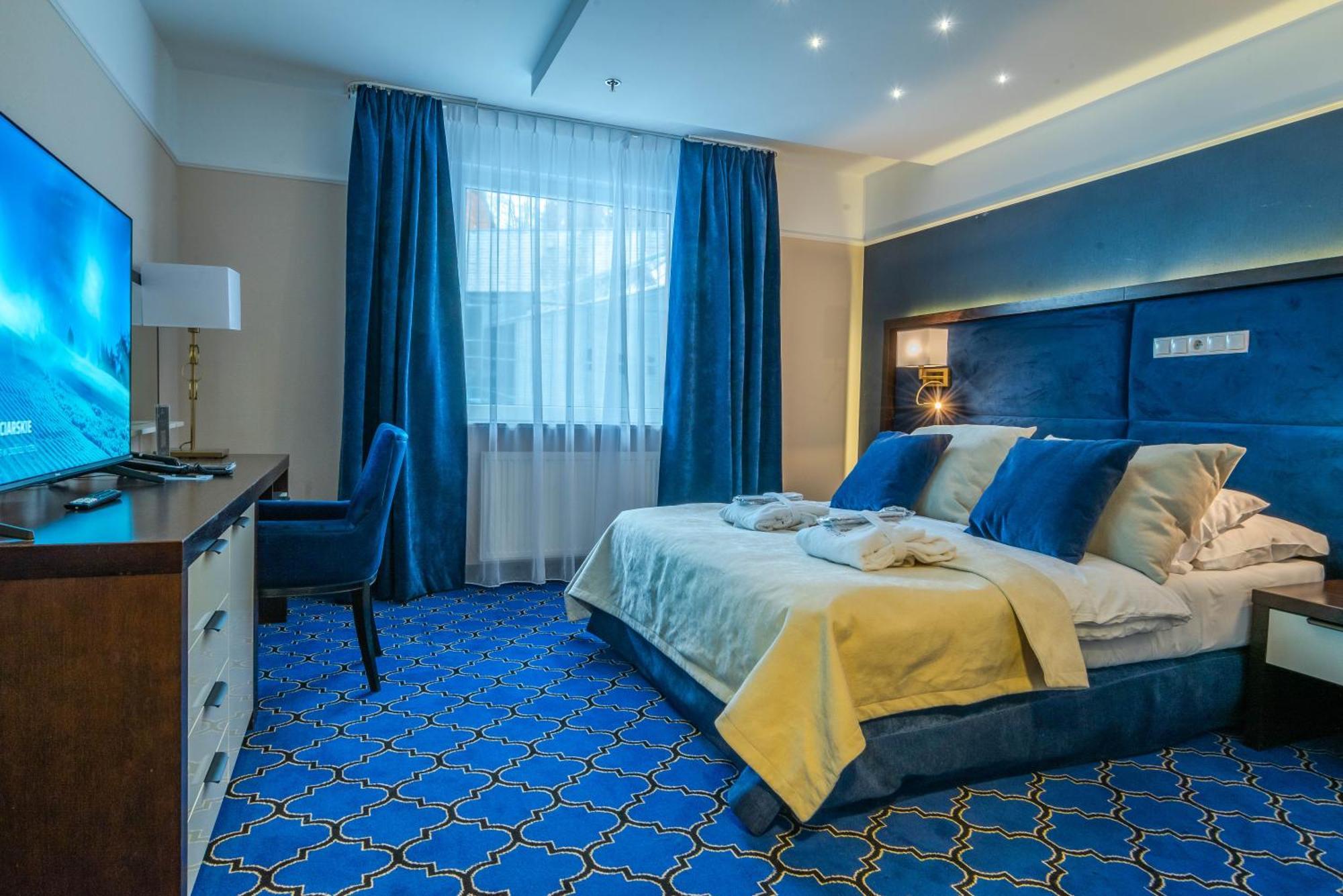 Hotel Czarny Potok Resort Spa & Conference クリニツァ・ズドルイ エクステリア 写真