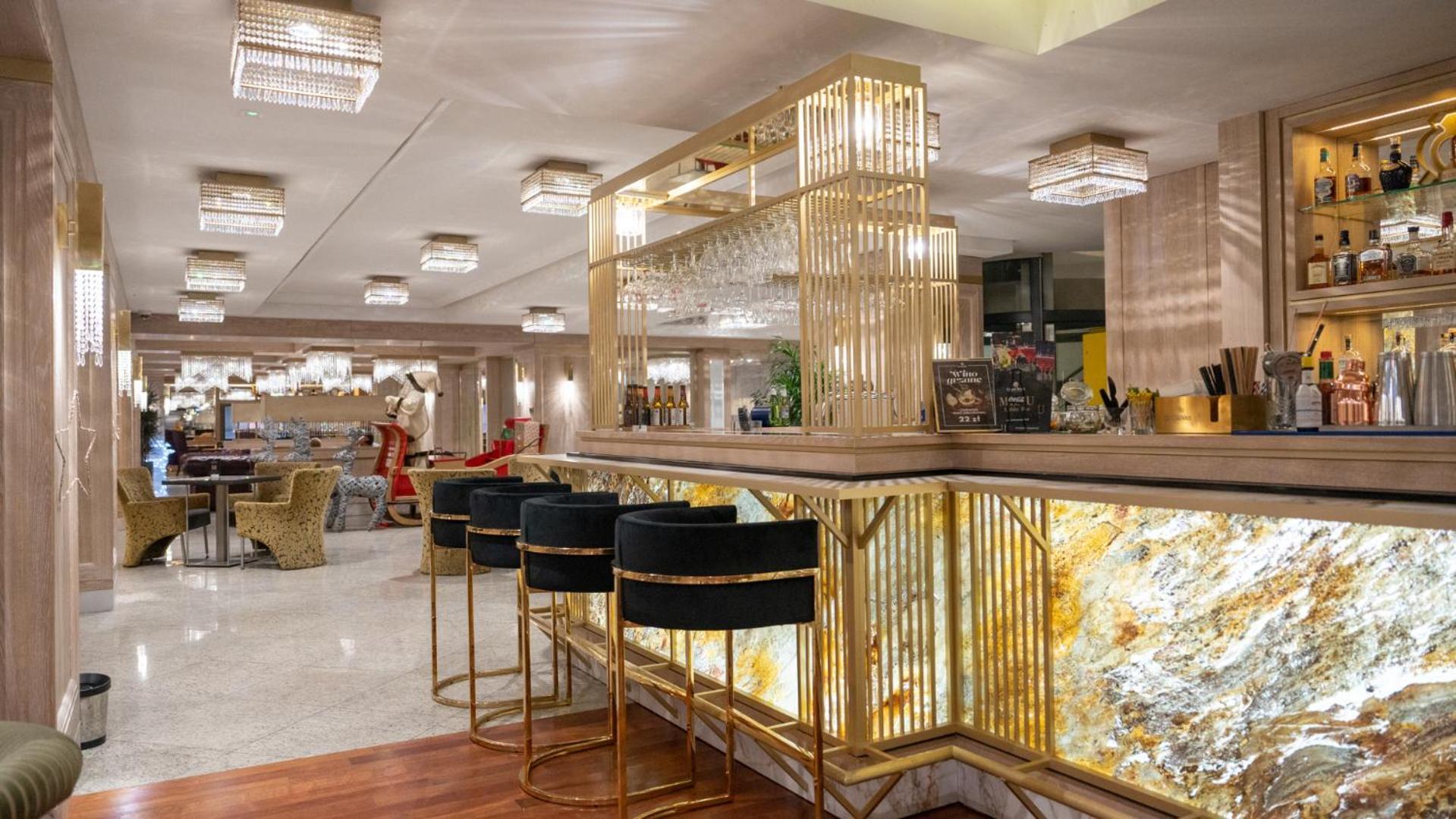 Hotel Czarny Potok Resort Spa & Conference クリニツァ・ズドルイ エクステリア 写真
