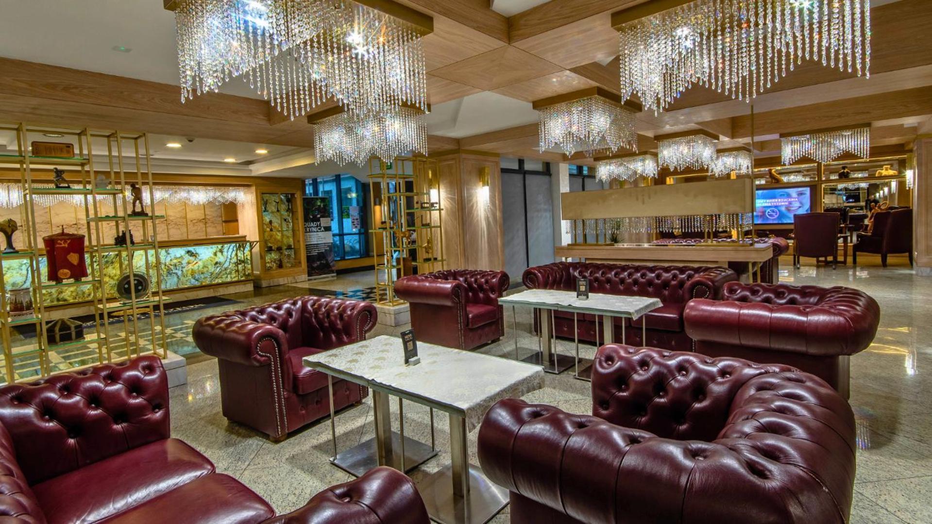 Hotel Czarny Potok Resort Spa & Conference クリニツァ・ズドルイ エクステリア 写真